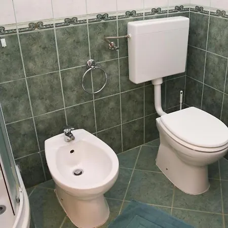 Spacious And Tranquil With Shared Pool - Two Bedroom With Shared Pool Daire *