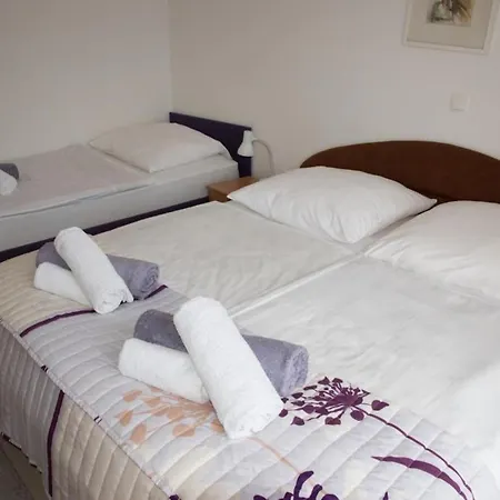 Spacious And Tranquil With Shared Pool - Two Bedroom With Shared Pool * Hvar Town