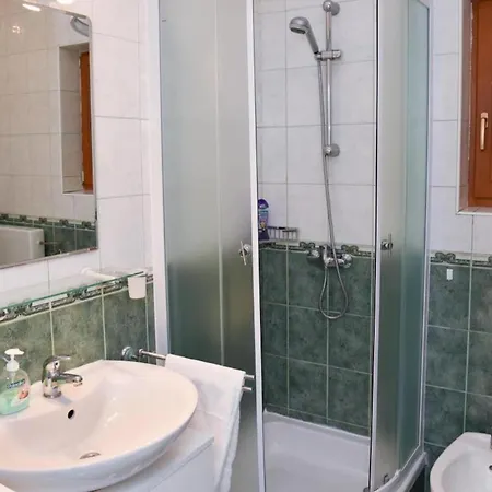 Spacious And Tranquil With Shared Pool - Two Bedroom With Shared Pool Apartment Hvar Town