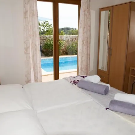 Apartment Spacious And Tranquil With Shared Pool - Two Bedroom With Shared Pool Hvar Town